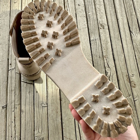 DV by Dolce Vita Gently Used Ankle Bootie Size 8 - Picture 14 of 14